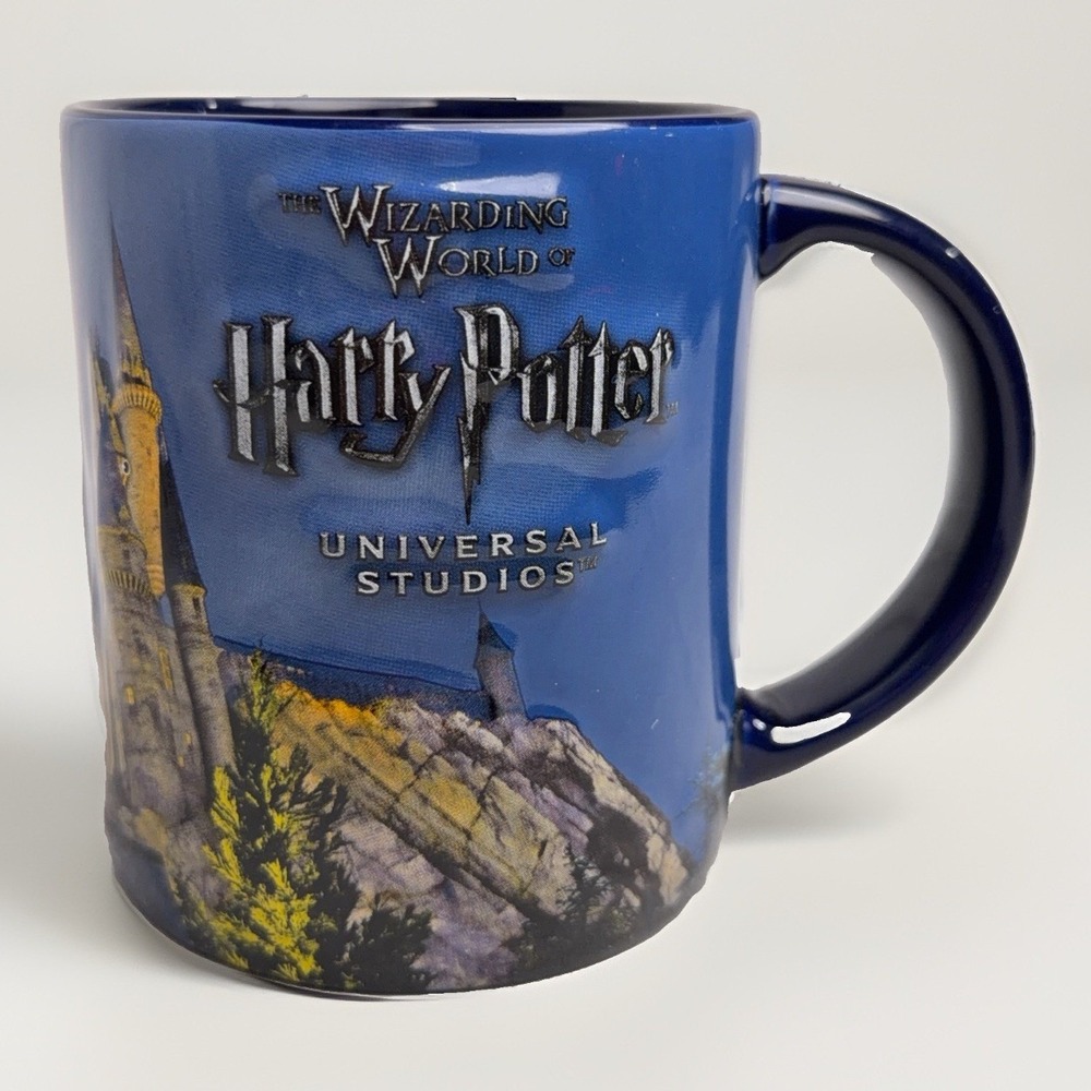 Universal Studios Wizarding World Harry Potter Hogwarts Castle 3D Relief Mug